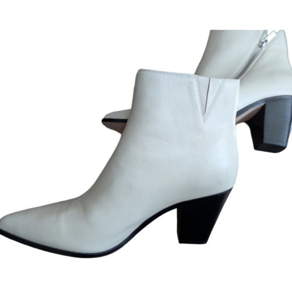 Paige White Leather Ankle Booties Size 8.5 Pointed Toe Block Heel - Picture 10 of 12